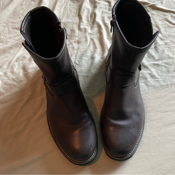 men's St, John's Bay Gaucho SJB Statham buckle zipper boots - Picture 3 of 10